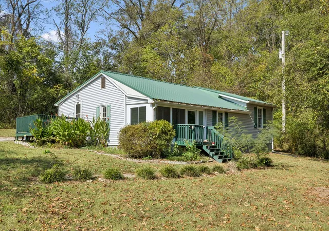 Single family home for sale at 3165 Old Clarksville Pike, Ashland City, TN 37015 | MLS# 3621643