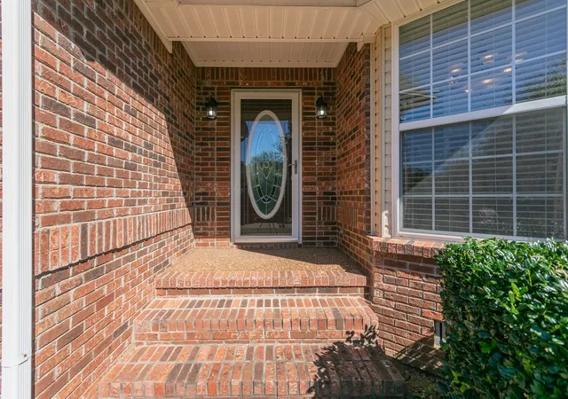 Photo 3 of Single family home for sale at 404 Amber Ct, Spring Hill, TN 37174 | MLS# 3621485 | Listing updated on 2026-10-16