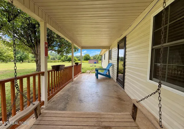 Photo 4 of Single family home for sale at 196 Sweetwater Rd, Philadelphia, TN 37846 | MLS# 3620664 | Listing updated on 2026-10-20