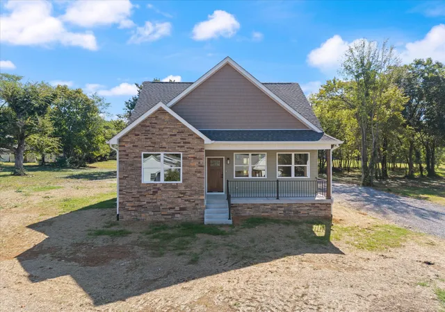 Photo 1 of Single family home for sale at 4527 Corbin Sneed Rd, Springfield, TN 37172 | MLS# 3620718 | Listing updated on 2026-10-15