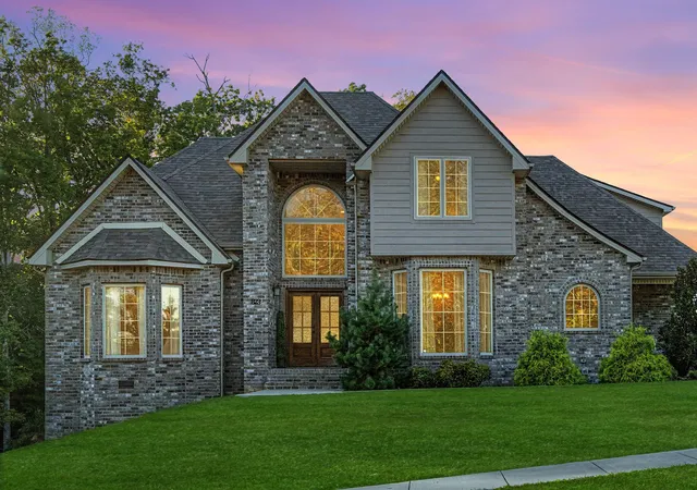 Photo 1 of Single family home for sale at 823 Shady Blf Trl, Clarksville, TN 37043 | MLS# 3620821 | Listing updated on 2026-10-22