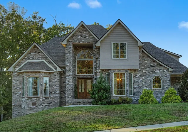 Photo 1 of Single family home for sale at 823 Shady Blf Trl, Clarksville, TN 37043 | MLS# 3620821 | Listing updated on 2026-10-22