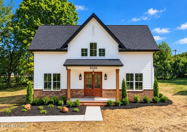 Single family home for sale at 3030 Hackman St, Knoxville, TN 37920 | MLS# 3620800