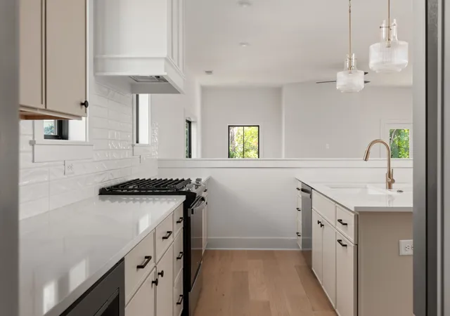 Photo 4 of Single family home for sale at 1417 Porter Rd, Nashville, TN 37206 | MLS# 3620843 | Listing updated on 2026-10-20