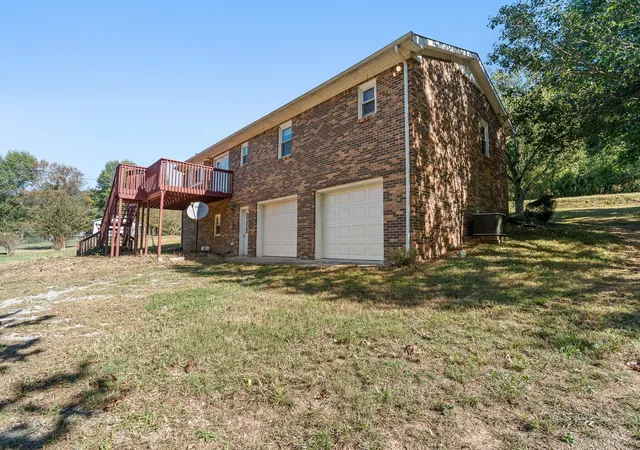 Photo 3 of Single family home for sale at 568 Blooming Grv Rd, Pulaski, TN 38478 | MLS# 3623696 | Listing updated on 2026-10-22