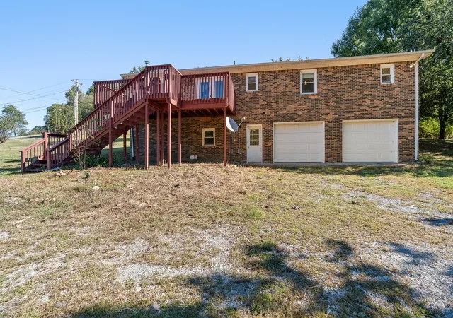 Photo 4 of Single family home for sale at 568 Blooming Grv Rd, Pulaski, TN 38478 | MLS# 3623696 | Listing updated on 2026-10-22
