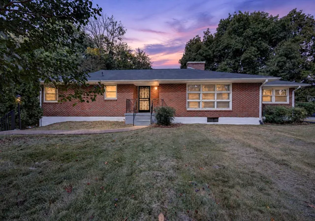 Photo 1 of Single family home for sale at 501 Experiment Ln, Columbia, TN 38401 | MLS# 3621023 | Listing updated on 2026-10-19