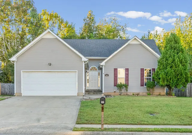Photo 1 of Single family home for sale at 1405 Mutual Dr, Clarksville, TN 37042 | MLS# 3621683 | Listing updated on 2026-10-27