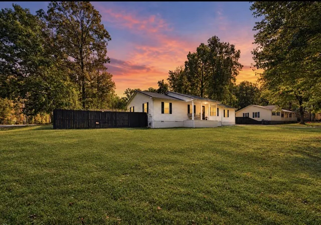 Single family home for sale at 19 Carol Cir, Winchester, TN 37398 | MLS# 3623620
