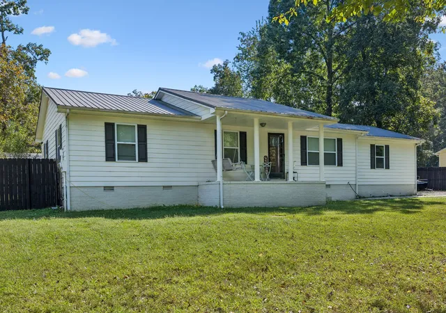 Photo 4 of Single family home for sale at 19 Carol Cir, Winchester, TN 37398 | MLS# 3623620 | Listing updated on 2026-10-23