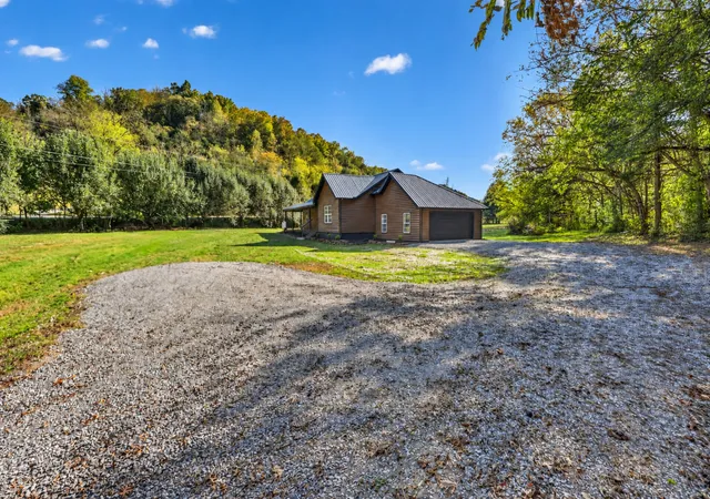 Photo 2 of Single family home for sale at 6630 Burt Burgen Rd, Bradyville, TN 37026 | MLS# 3621963 | Listing updated on 2026-10-29