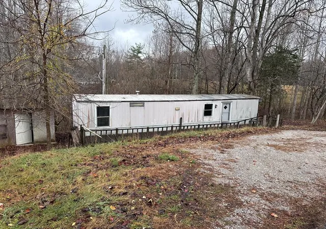 Photo 1 of Manufactured home for sale at 6430 Sulfur Ridge Rd, Bloomington Springs, TN 38545 | MLS# 3621404 | Listing updated on 2026-10-16