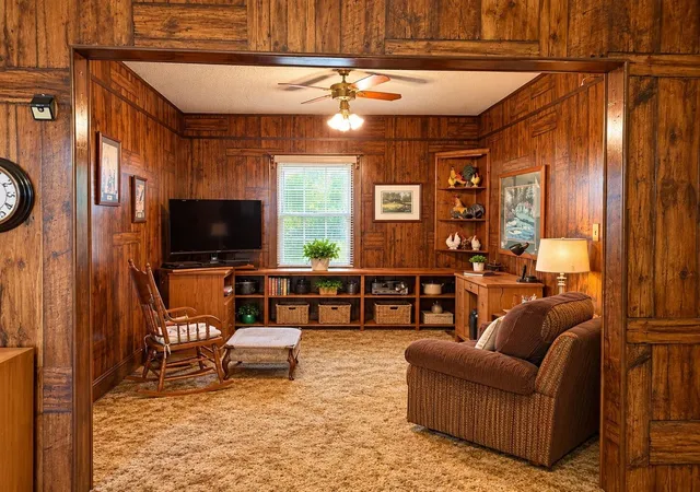 Photo 4 of Single family home for sale at 525 Hedgewood Dr, Chattanooga, TN 37405 | MLS# 3621049 | Listing updated on 2026-10-27