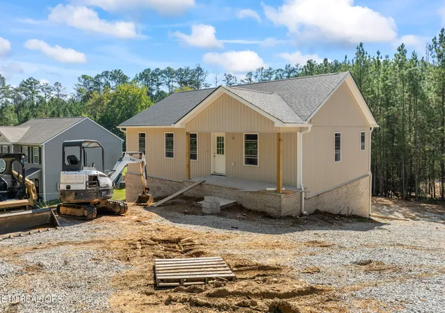 Single family home for sale at 646 High Point Orchard Rd, Kingston, TN 37763 | MLS# 3621044 | Listing updated on 2026-10-16