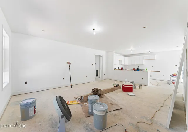 Photo 4 of Single family home for sale at 646 High Point Orchard Rd, Kingston, TN 37763 | MLS# 3621044 | Listing updated on 2026-10-16