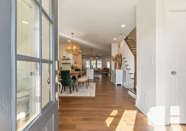Photo 3 of Single family home for sale at 1430a Stainback Ave, Nashville, TN 37207 | MLS# 3627694 | Listing updated on 2026-10-30