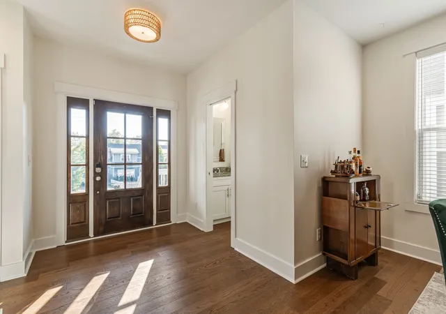 Photo 4 of Single family home for sale at 1430a Stainback Ave, Nashville, TN 37207 | MLS# 3627694 | Listing updated on 2026-10-30