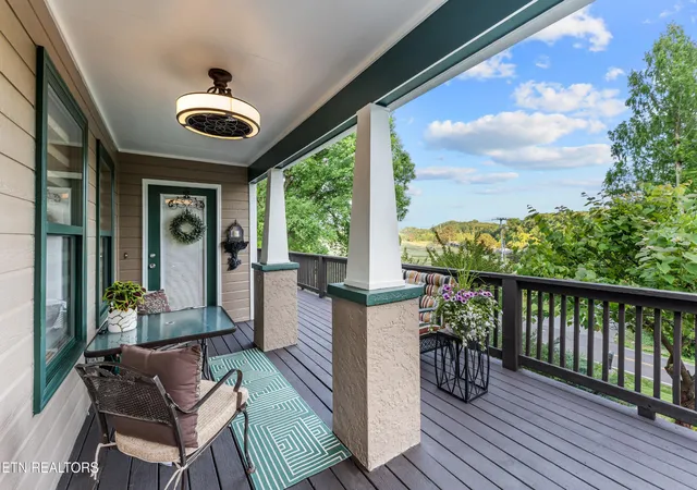 Photo 2 of Single family home for sale at 4601 Holston Hills Rd, Knoxville, TN 37914 | MLS# 3624674 | Listing updated on 2026-10-23