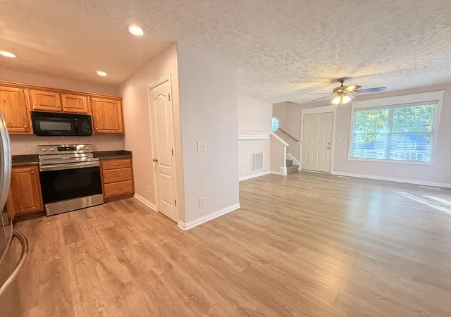 Photo 1 of Single family home for sale at 1315 Northlynn Dr, Lebanon, TN 37087 | MLS# 3626156 | Listing updated on 2026-10-29