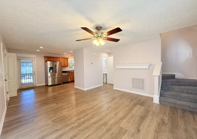Photo 2 of Single family home for sale at 1315 Northlynn Dr, Lebanon, TN 37087 | MLS# 3626156 | Listing updated on 2026-10-29