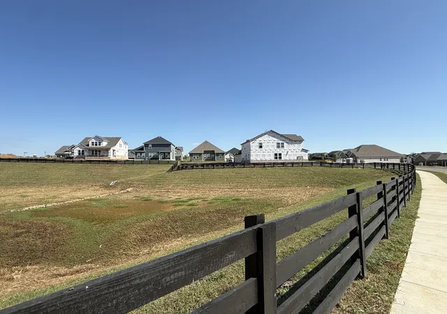 Photo 2 of Single family home for sale at 3337 Parmenter St, Columbia, TN 38401 | MLS# 3621084 | Listing updated on 2026-10-16
