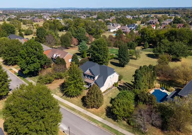 Photo 3 of Single family home for sale at 132 Mulberry Grv, Gallatin, TN 37066 | MLS# 3621198 | Listing updated on 2026-10-16