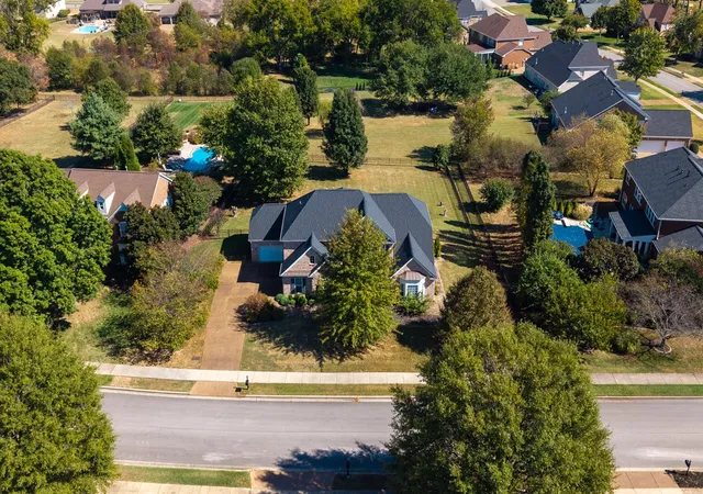 Photo 4 of Single family home for sale at 132 Mulberry Grv, Gallatin, TN 37066 | MLS# 3621198 | Listing updated on 2026-10-16