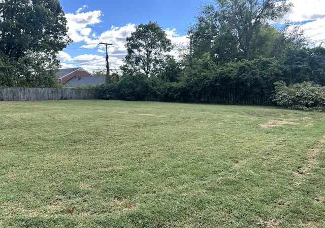 Photo 4 of Single family home for sale at 915 Coral Rd, Nashville, TN 37204 | MLS# 3622465 | Listing updated on 2026-10-26