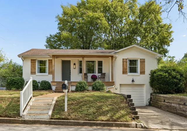 Photo 1 of Sale Pending at 204 Conant St, Columbia, TN 38401 | MLS# 3621338 | Listing updated on 2026-10-22