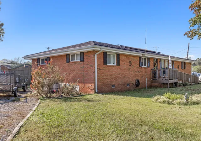 Photo 3 of Single family home for sale at 99 Battlewood Dr, Fort Oglethorpe, GA 30742 | MLS# 3621179 | Listing updated on 2026-10-15