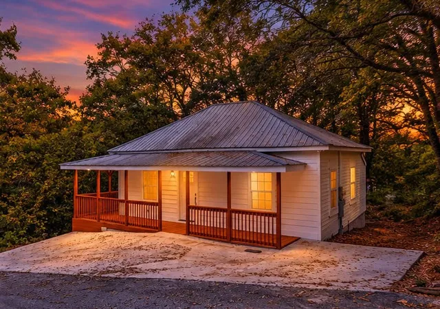 Photo 1 of Single family home for sale at 23 Fortune St, La Fayette, GA 30728 | MLS# 3621234 | Listing updated on 2026-10-28