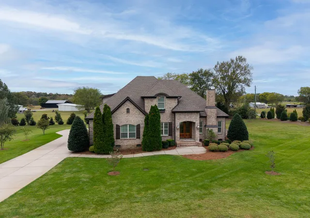 Photo 1 of Single family home for sale at 1002 Glastonbury Way, Murfreesboro, TN 37129 | MLS# 3621311 | Listing updated on 2026-10-29