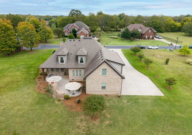 Photo 3 of Single family home for sale at 1002 Glastonbury Way, Murfreesboro, TN 37129 | MLS# 3621311 | Listing updated on 2026-10-29