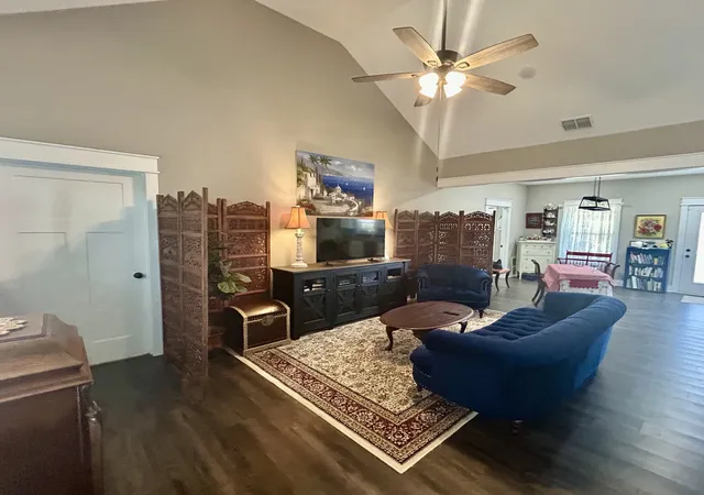 Photo 4 of Single family home for sale at 4117 Vervilla Rd, Mc Minnville, TN 37110 | MLS# 3621273 | Listing updated on 2026-10-15