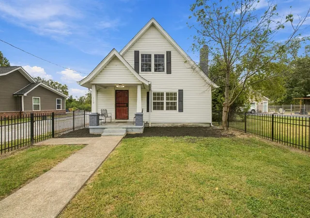 Photo 2 of Single family home for sale at 119 Dawson Ln, Lebanon, TN 37087 | MLS# 3621304 | Listing updated on 2026-10-30