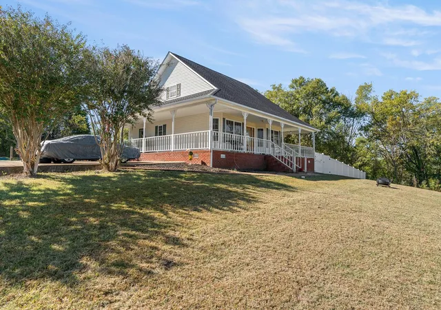 Photo 2 of Single family home for sale at 611 Old Agnew Rd, Pulaski, TN 38478 | MLS# 3624365 | Listing updated on 2026-10-22