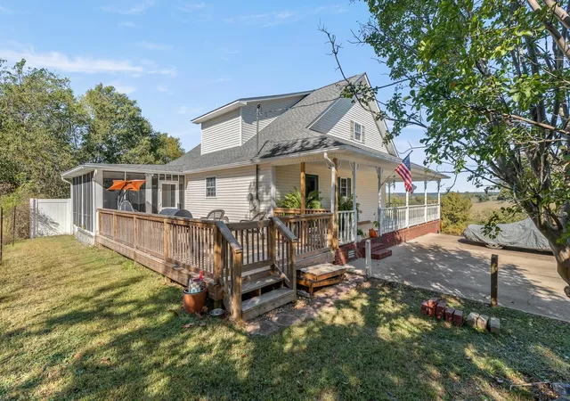 Photo 4 of Single family home for sale at 611 Old Agnew Rd, Pulaski, TN 38478 | MLS# 3624365 | Listing updated on 2026-10-22