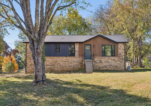 Photo 1 of Single family home for sale at 2218 Stokes Rd, Clarksville, TN 37043 | MLS# 3627620 | Listing updated on 2026-10-30