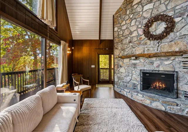 Photo 4 of Single family home for sale at 923 Stans Rd, Gatlinburg, TN 37738 | MLS# 3629501 | Listing updated on 2026-10-30