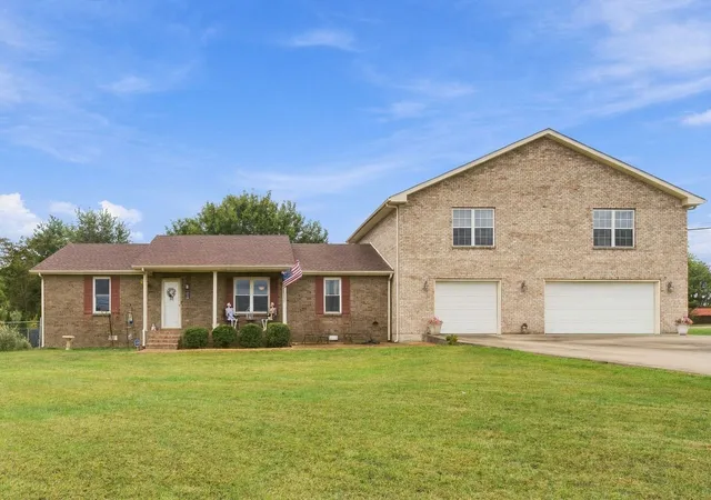 Photo 1 of Single family home for sale at 103 Staggs Dr, Portland, TN 37148 | MLS# 3622128 | Listing updated on 2026-10-20