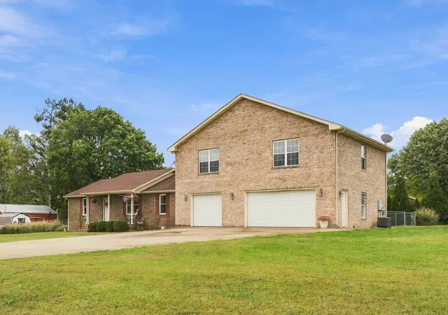 Photo 3 of Single family home for sale at 103 Staggs Dr, Portland, TN 37148 | MLS# 3622128 | Listing updated on 2026-10-20