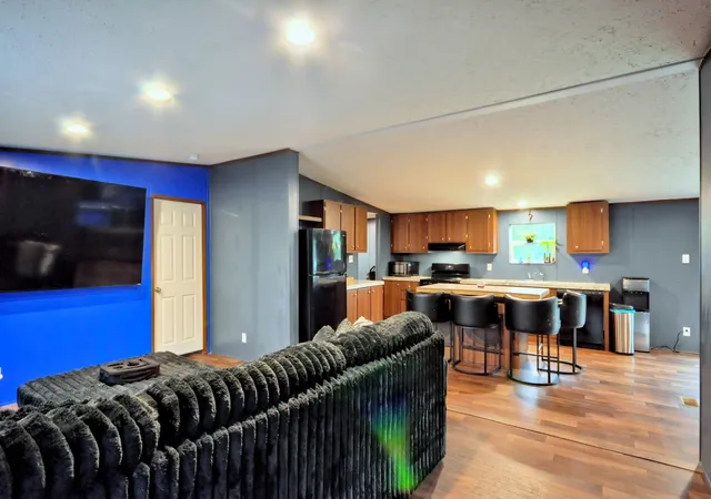 Photo 3 of Manufactured home for sale at 209 Camden Xing, Clarksville, TN 37040 | MLS# 3623134 | Listing updated on 2026-10-20