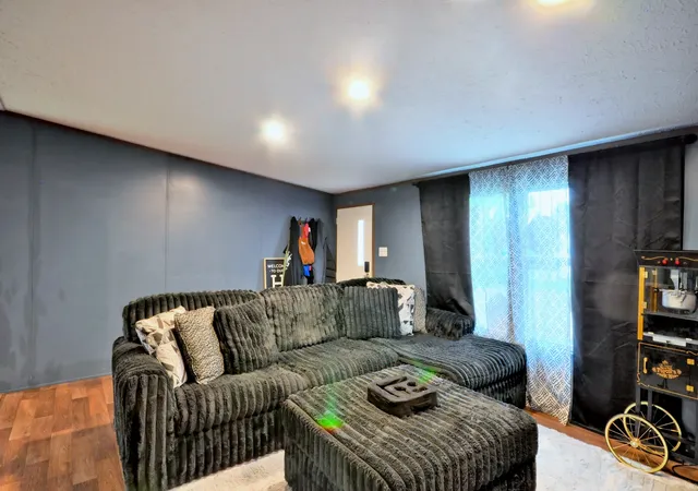 Photo 4 of Manufactured home for sale at 209 Camden Xing, Clarksville, TN 37040 | MLS# 3623134 | Listing updated on 2026-10-20