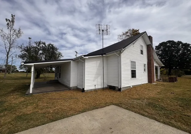 Photo 2 of Single family home for sale at 1100 Harve Brown Rd, Bethpage, TN 37022 | MLS# 3621831 | Listing updated on 2026-10-16