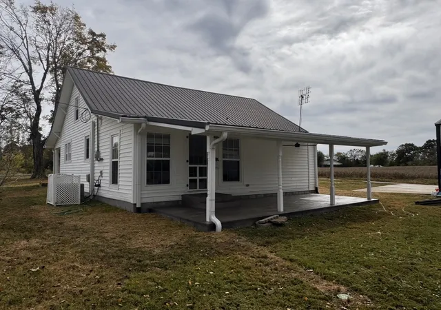 Photo 3 of Single family home for sale at 1100 Harve Brown Rd, Bethpage, TN 37022 | MLS# 3621831 | Listing updated on 2026-10-16