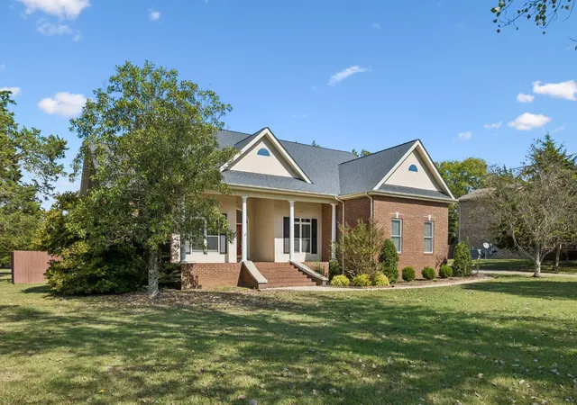 Photo 3 of Single family home for sale at 1006 Ashcroft Way, Mount Juliet, TN 37122 | MLS# 3623966 | Listing updated on 2026-10-23
