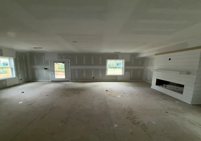Photo 3 of Single family home for sale at 819 Gracey Ave, Clarksville, TN 37040 | MLS# 3621350 | Listing updated on 2026-10-16