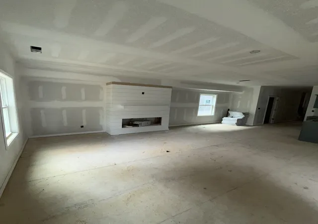 Photo 4 of Single family home for sale at 819 Gracey Ave, Clarksville, TN 37040 | MLS# 3621350 | Listing updated on 2026-10-16