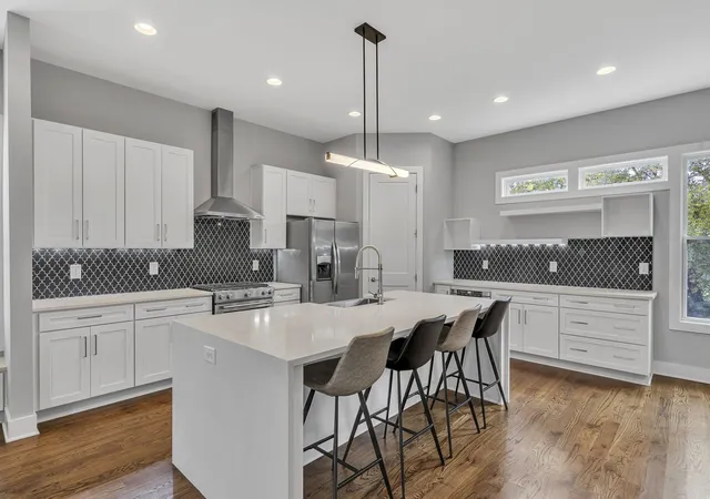 Photo 1 of Single family home for sale at 525 31st Avenue N #A, Nashville, TN 37209 | MLS# 3621596 | Listing updated on 2026-10-16