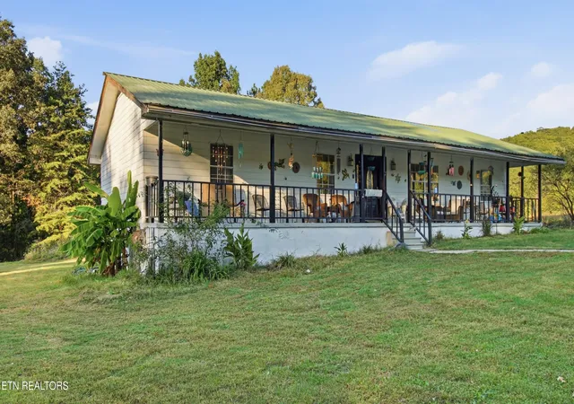 Single family home for sale at 222 Agency Crk Ln, Decatur, TN 37322 | MLS# 3621391